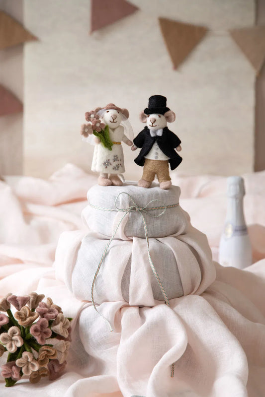 Felt Wool Mouse | Gry & Sif - Small White Mouse Bride
