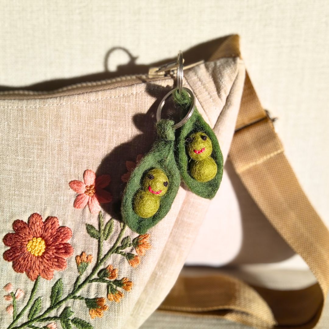 Felt Peas in a Pod Friendship Keyring | Felt So Good