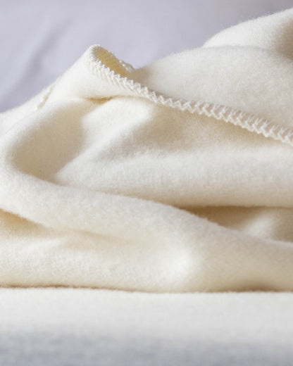 Merino/Cashmere Luxury Double Bed Blanket | MoST - Ivory Mist