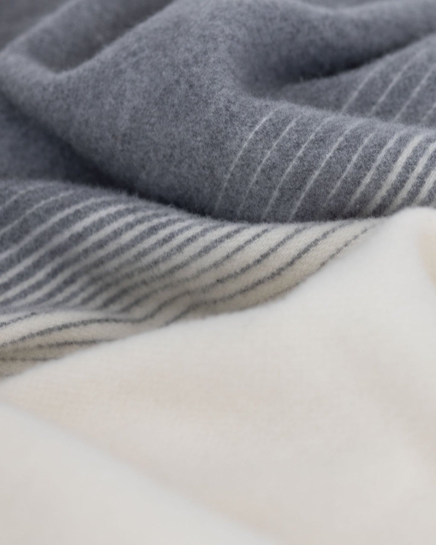 Merino/Cashmere Luxury Double Bed Blanket | MoST - Ivory Mist