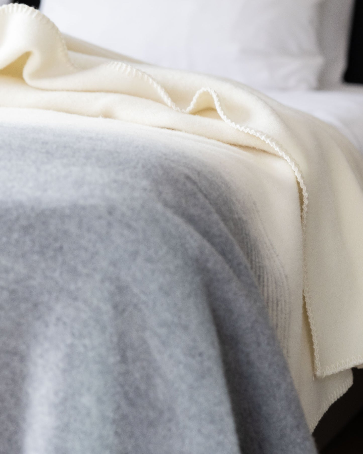 Merino/Cashmere Luxury Double Bed Blanket | MoST - Ivory Mist