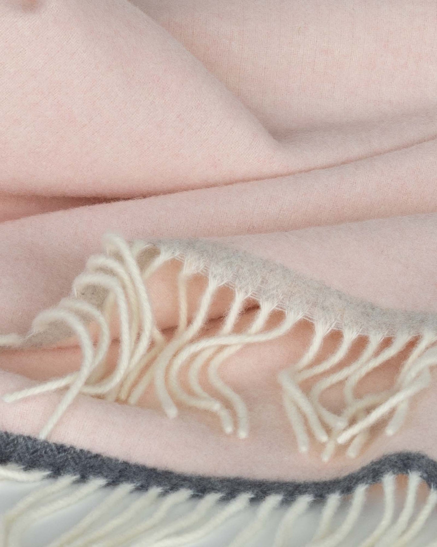 Merino/Cashmere Soft Throw Blanket | MoST - Milano Rosa Orlo